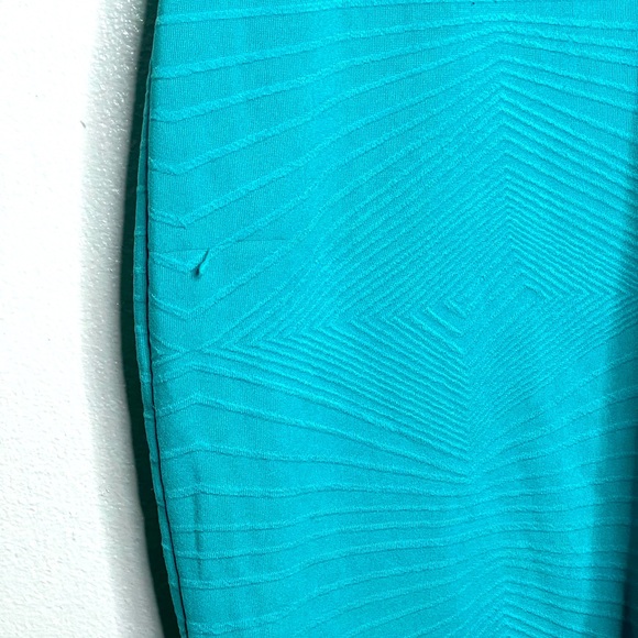 Sleeveless Mini Dress - Picture 3 of 4